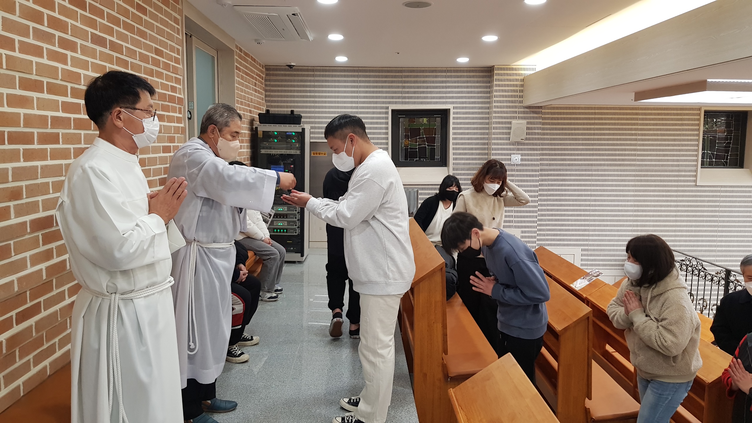 KakaoTalk_20230101_174217949_23.jpg