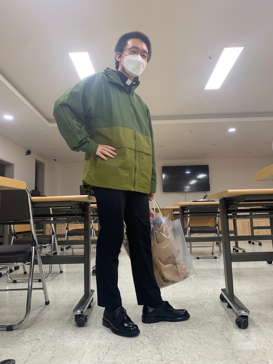 c_6fdUd018svc1dcirb7jk7go2_o164uw.jpg