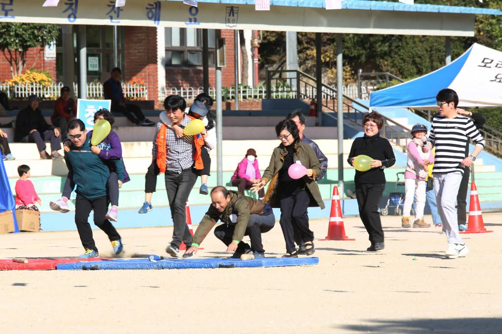 20181104모라성요한성당본당의 날009.JPG