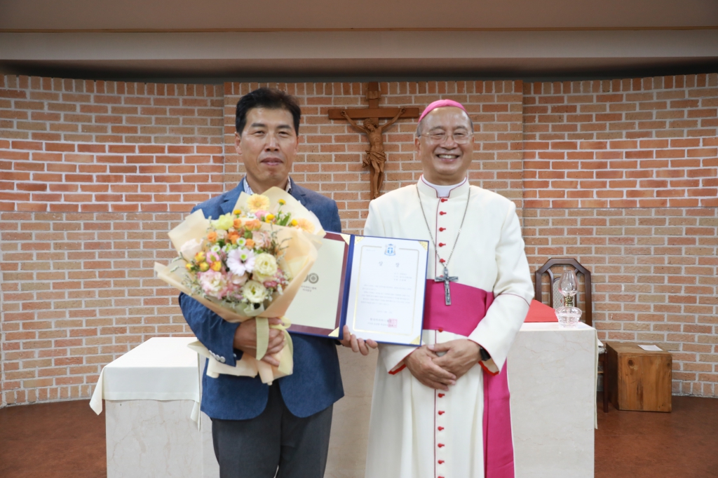 20250707한국카리타스50주년기념유공자시상식307.JPG