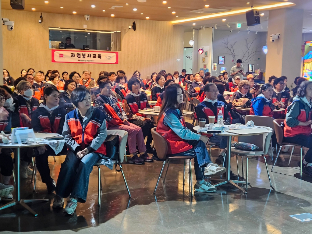 20250517사회복지분과자원봉사활동쓰담걷기002.jpg