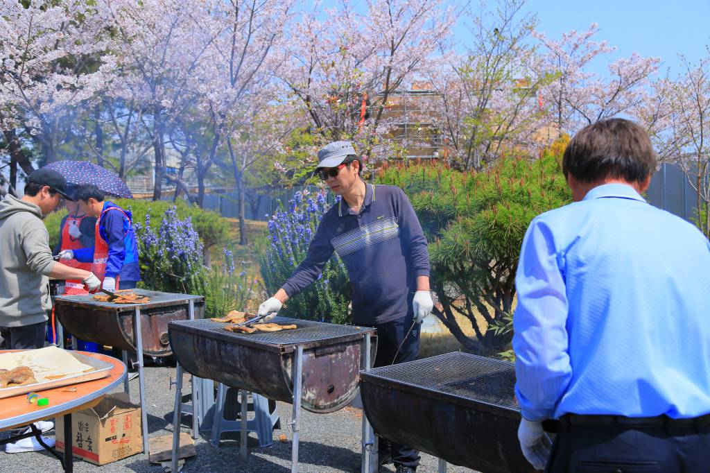 20180422명지성당전신자식사004.JPG