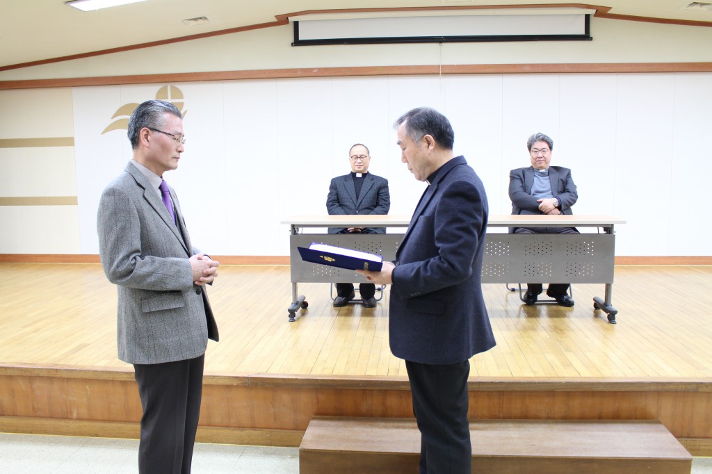 20180219제40대교구평협임원임명장수여002.JPG