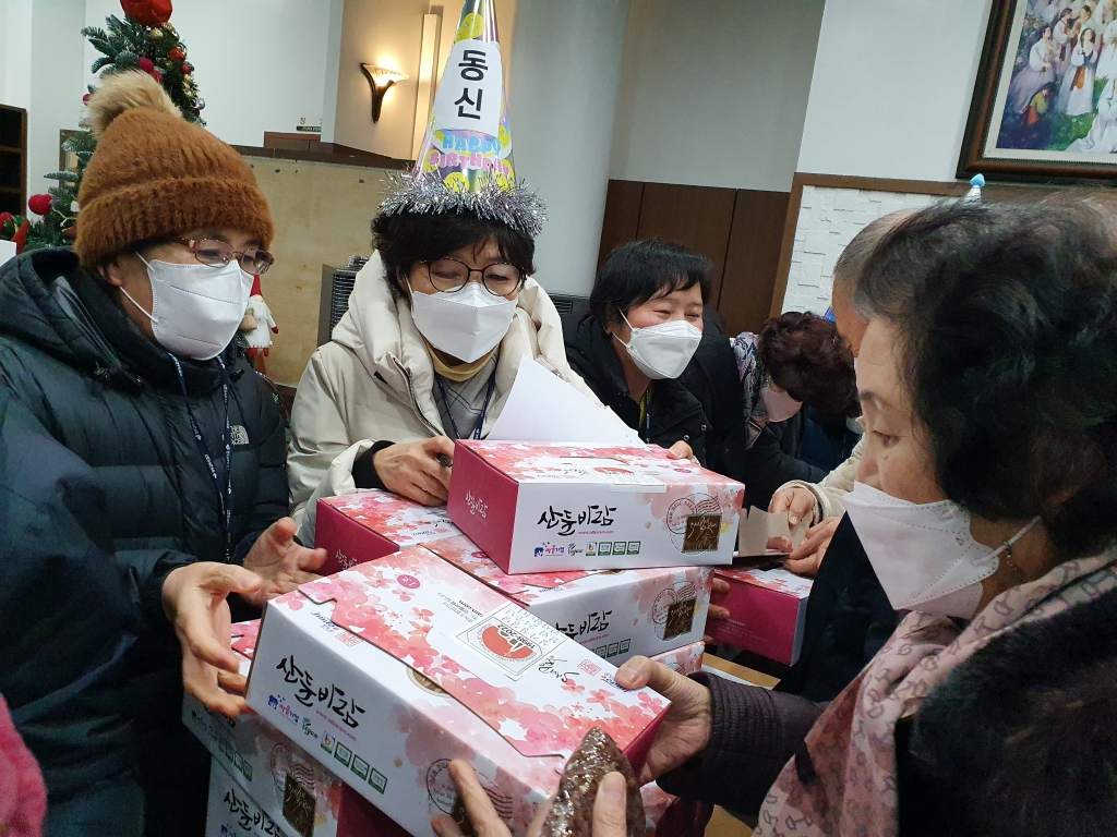 20221225성가정성당본당의날24주년003.jpg