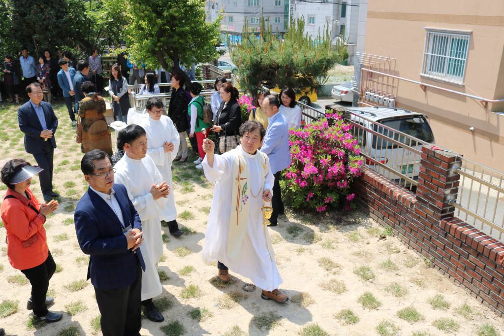 20180429율하성당교육관축복식005.JPG