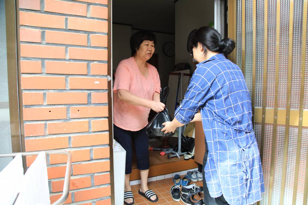 20181004사직대건성당불우이웃반찬나눔005.jpg