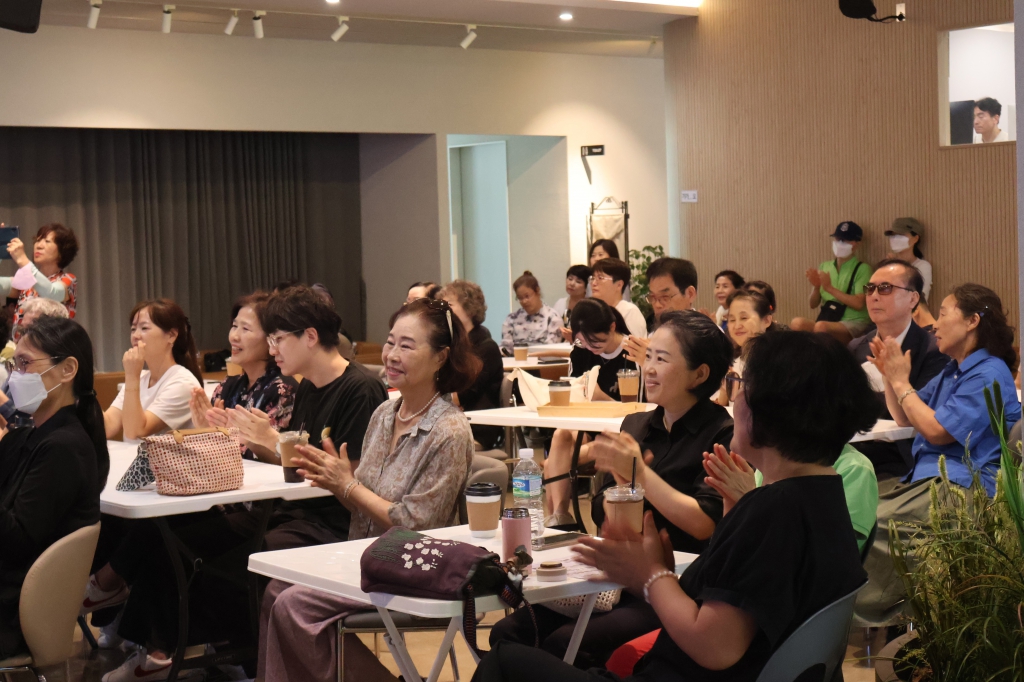 20250913부산가톨릭평화방송배리어프리영화상영003.jpg