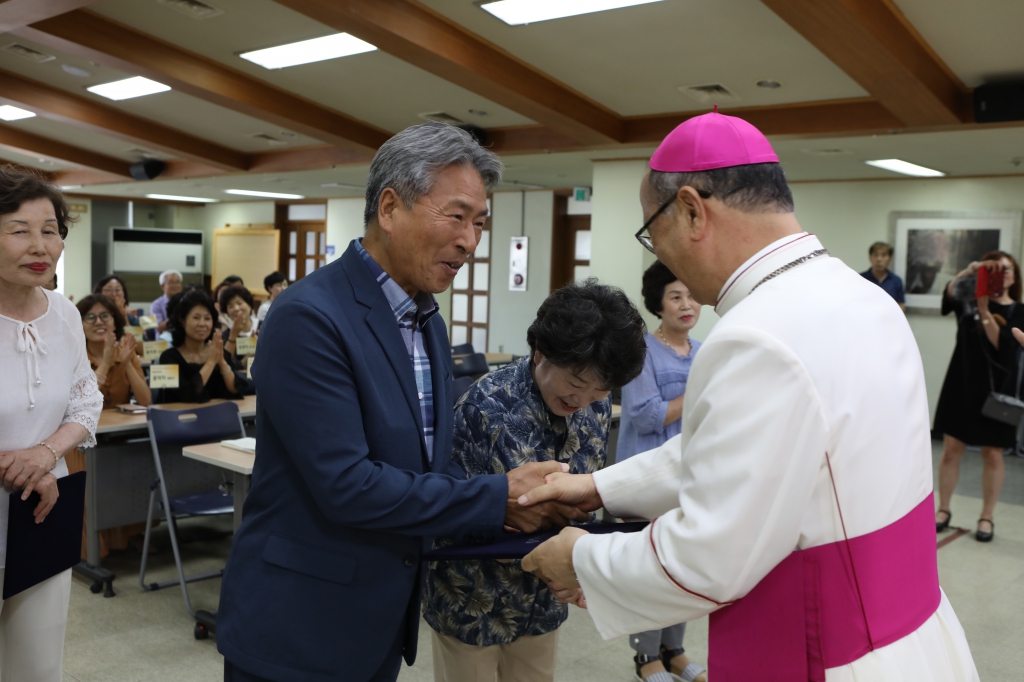 20190705전국성지순례완주자축복장수여식033.JPG