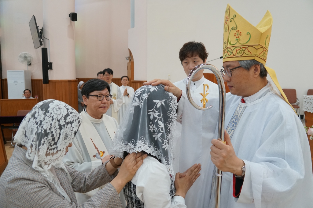 20240512동대신성당견진성사및본당의날60주년009.JPG