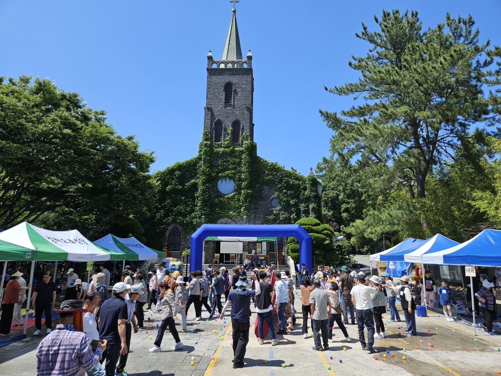 20250629성바오로성당본당의날008.jpg