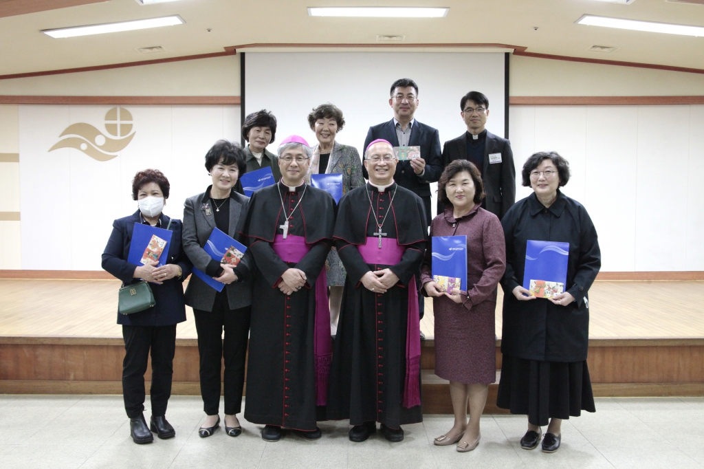 20230417신약성경이어쓰기완필및6R탄소단식챌린지시상식223(수정).JPG