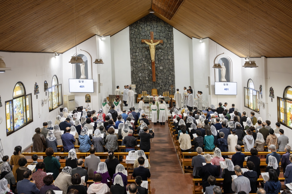 20251026월평성당본당50주년008.jpg