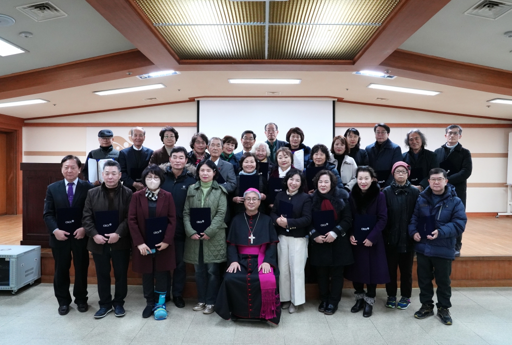 20231221하반기천주교성지순례축복장수여식.JPG