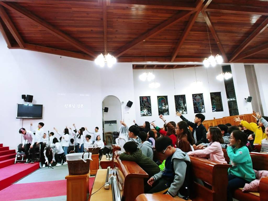 온천중고등부콘서트미사 (2).jpg