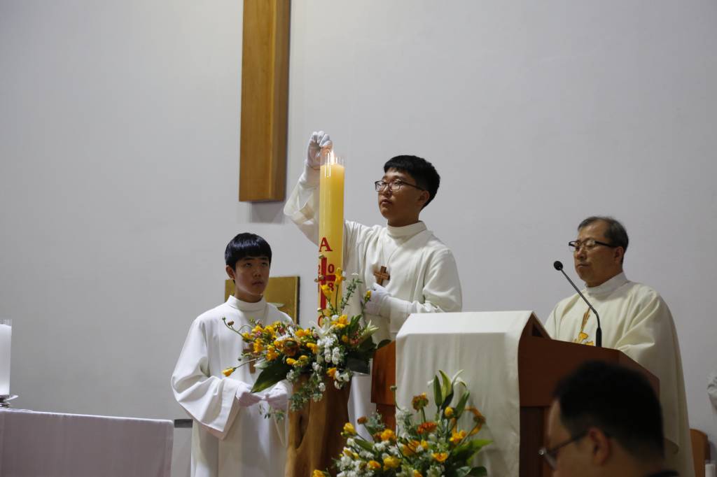 성토요일65.JPG