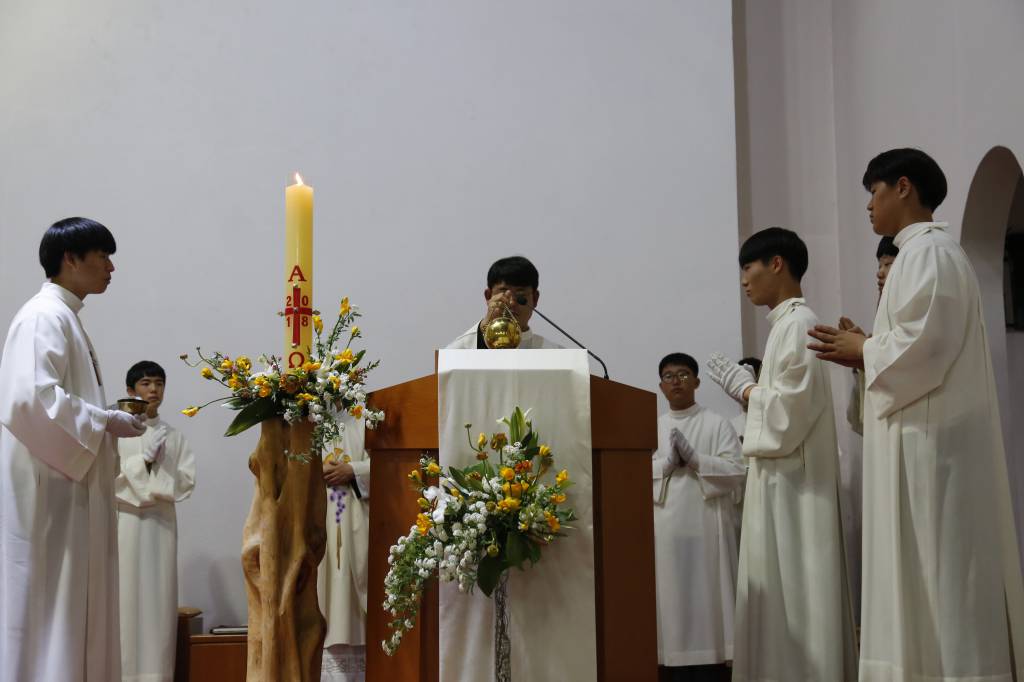 성토요일98.JPG