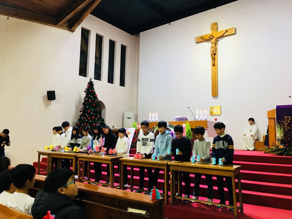 2017-12-23성탄가족미사 (44).jpg