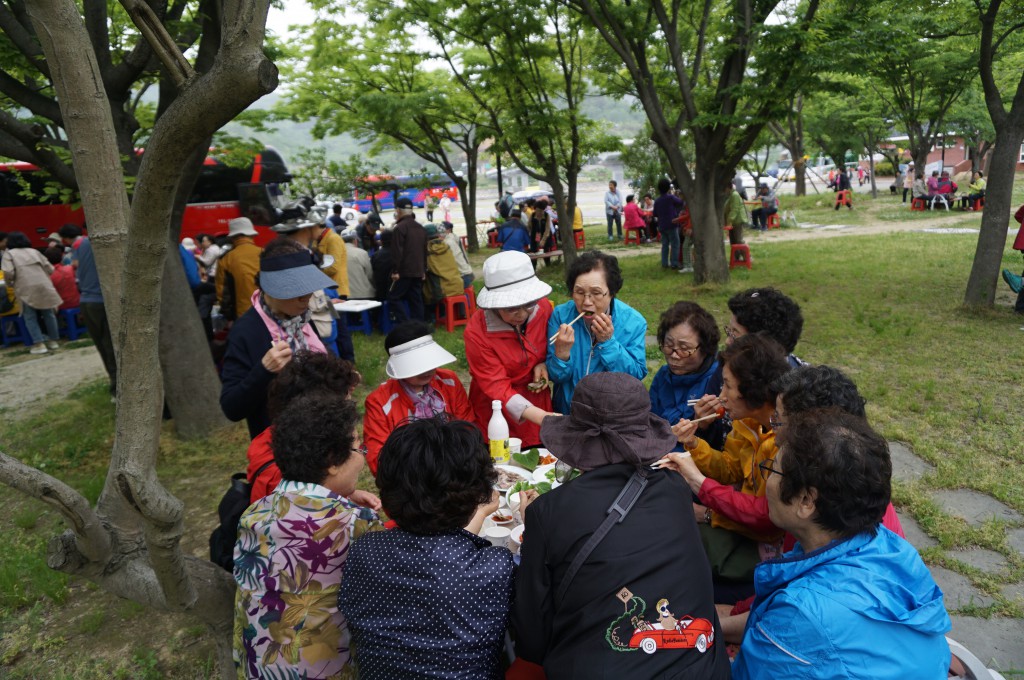 성가정성당효도관광_곡성성당14.JPG