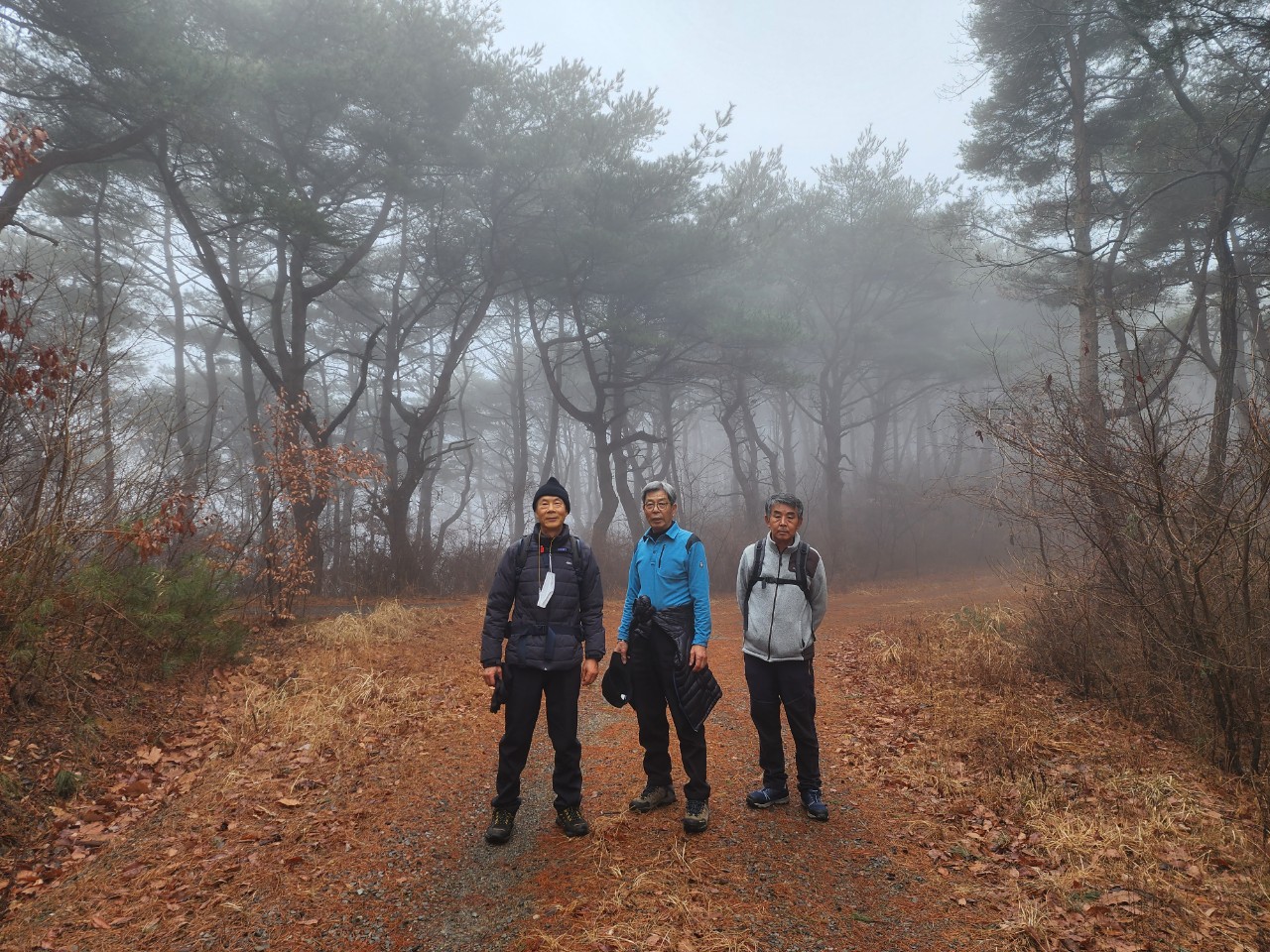 BandPhoto_2023_02_23_01_00_29.jpg