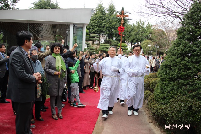 kWelnwRi_1458638082_196[1].jpg