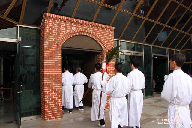 Hv2EiZRf_1458638143_246[1].jpg