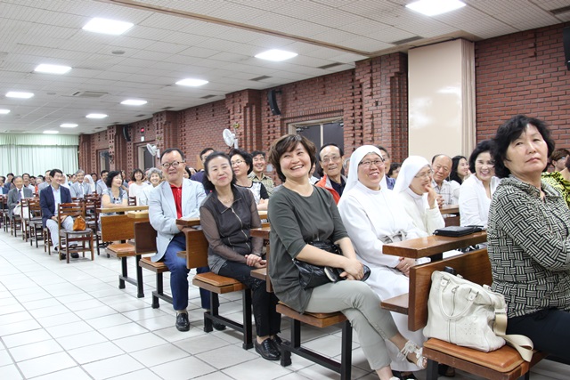 hiOGzrwK_1437062838_216[1].jpg