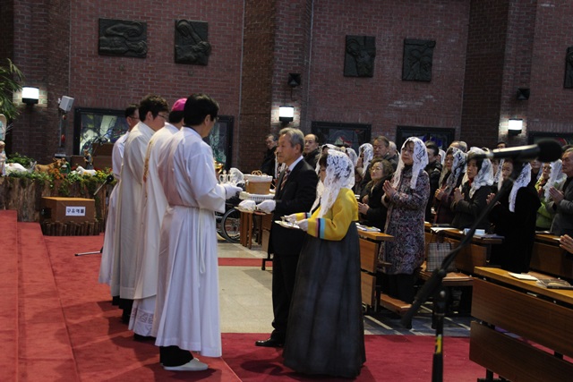 LzxZH0CB_1419650832_495[1].jpg