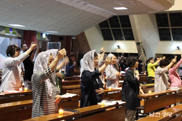 HvouWCaJ_1464534984_240[1].jpg