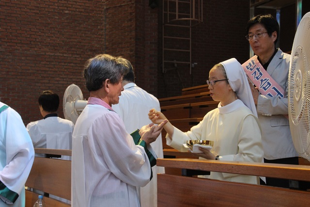 8mjaqMsN_1446468737_302[1].jpg
