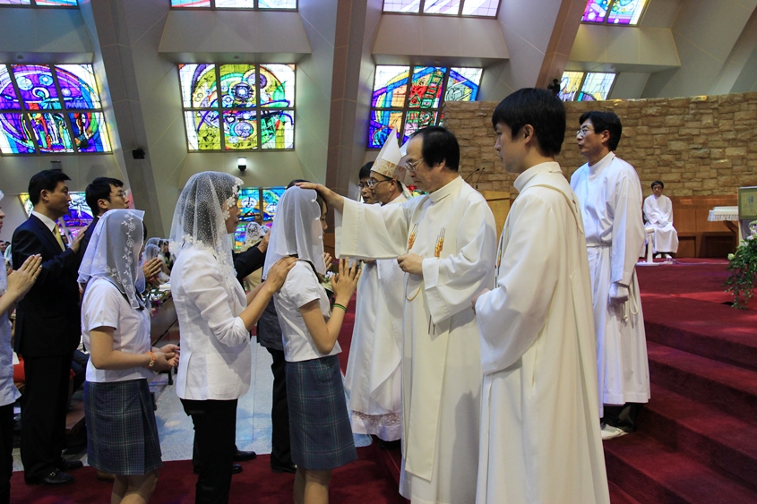 UUd3oR8Vx43qvL[1].jpg