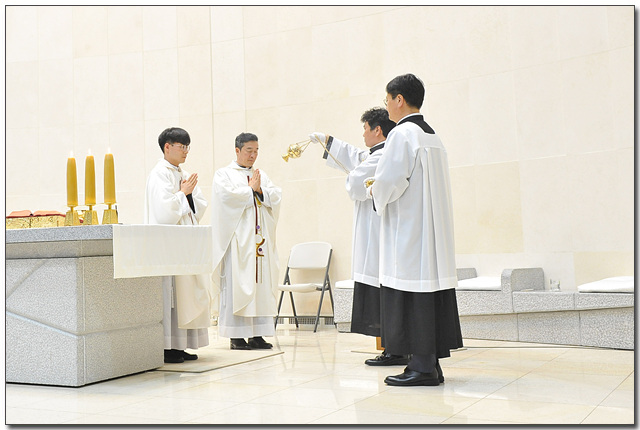 김빈WIN_1001.jpg