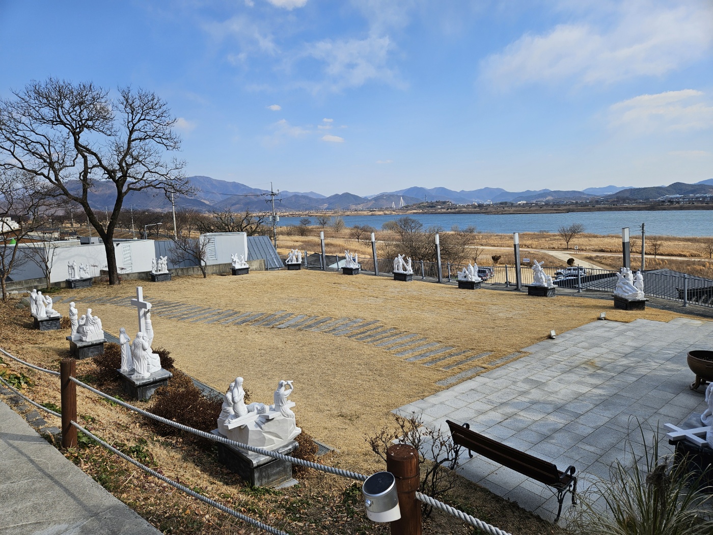 KakaoTalk_20250223_221834438_17.jpg