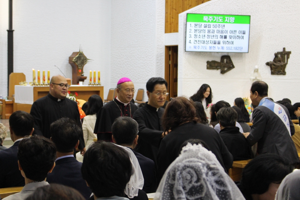 2410274 견진성사 주교님방문 (12).JPG