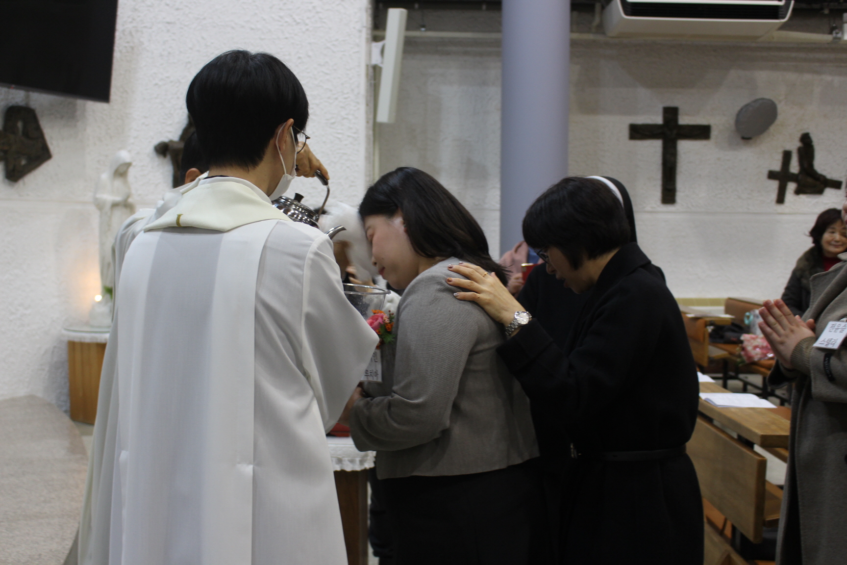 251225 세례식 (18).JPG
