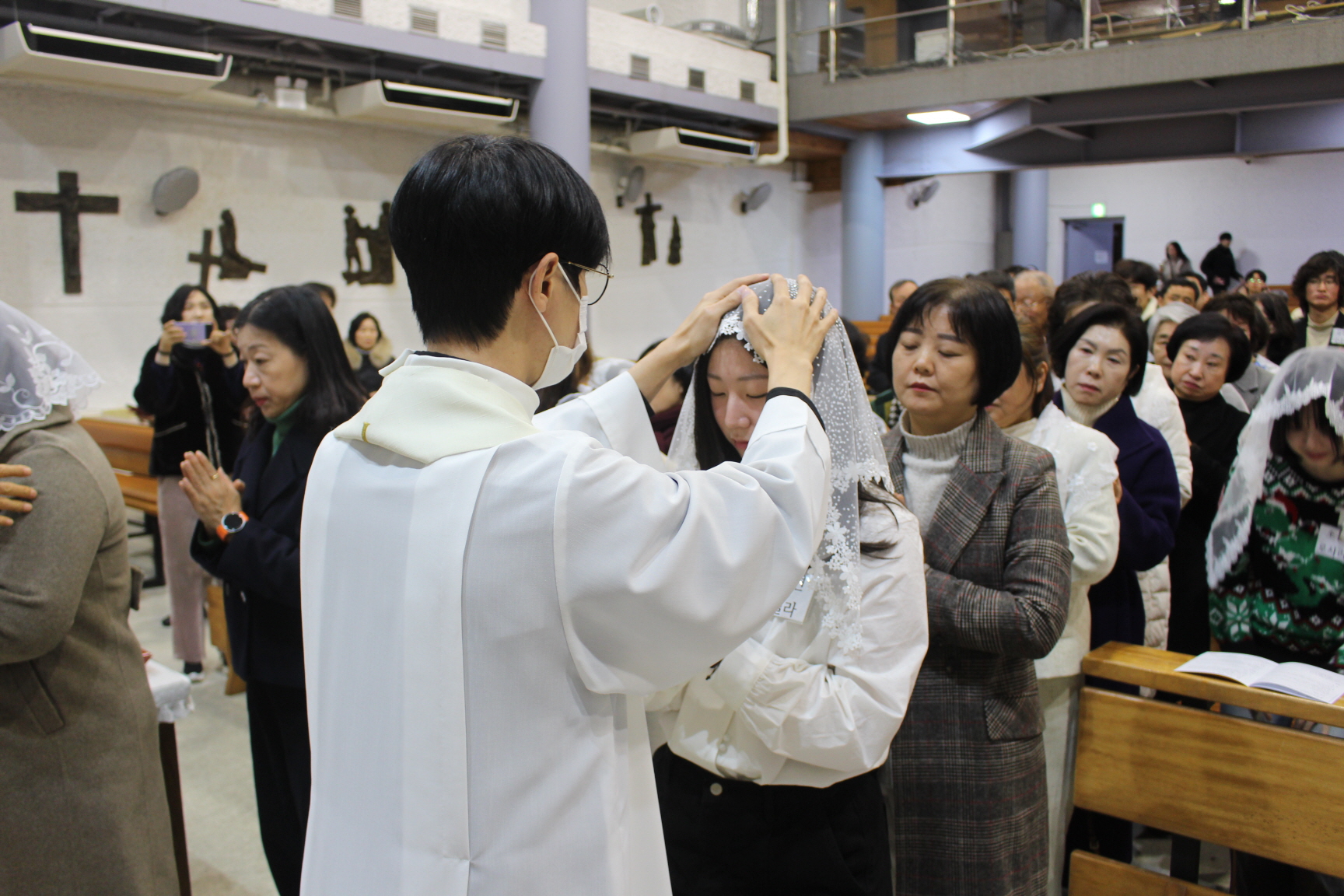 251225 세례식 (35).JPG