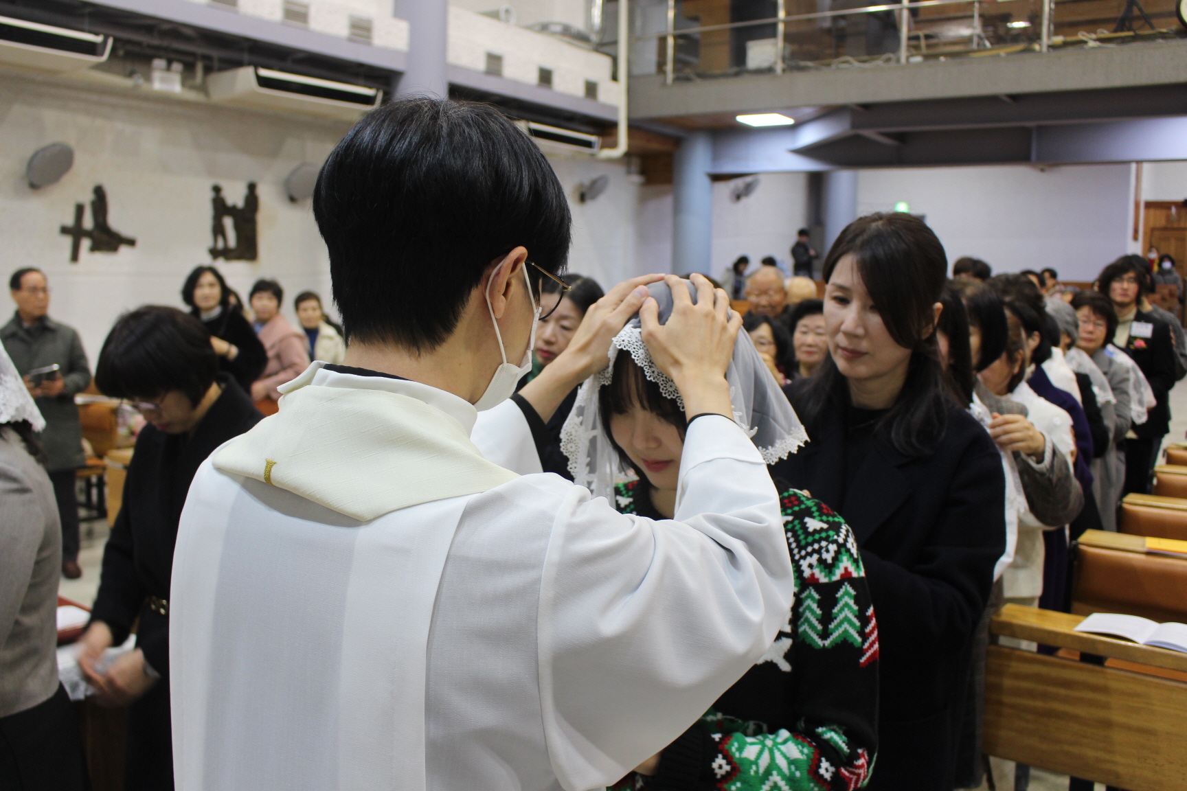 251225 세례식 (34).JPG