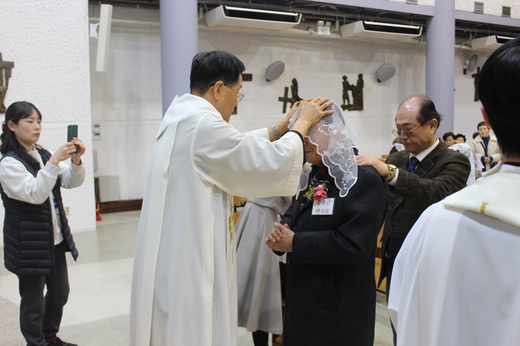 251225 세례식 (44).JPG