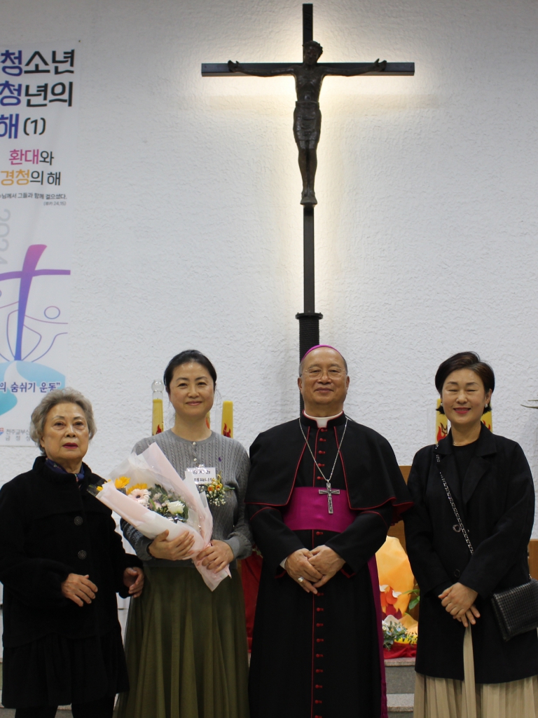 2410274 견진성사 개인사진 (25)[1].JPG
