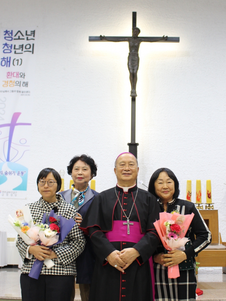 2410274 견진성사 개인사진 (19)[1].JPG