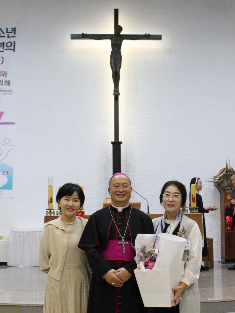 2410274 견진성사 개인사진 (17)[1].JPG
