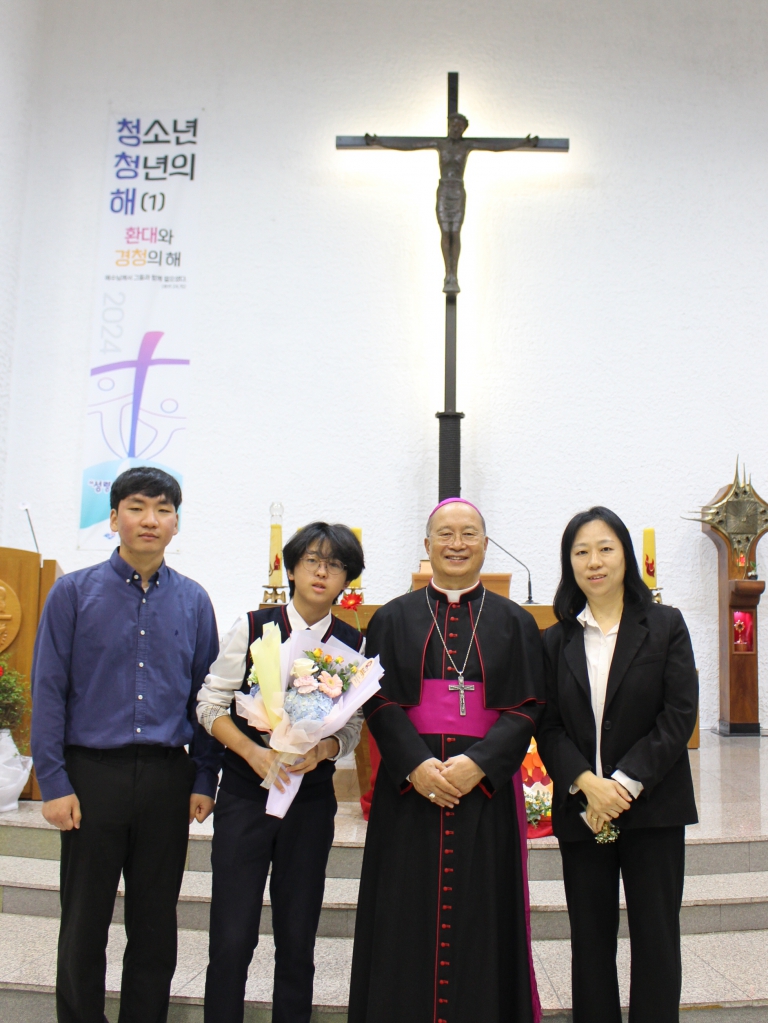 2410274 견진성사 개인사진 (21)[1].JPG