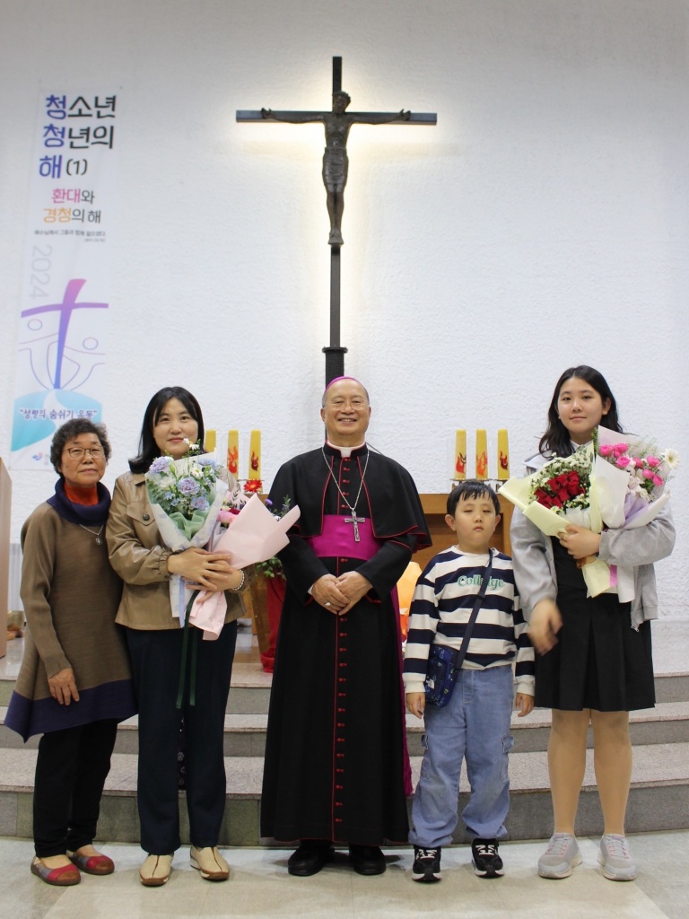 2410274 견진성사 개인사진 (27)[1].JPG