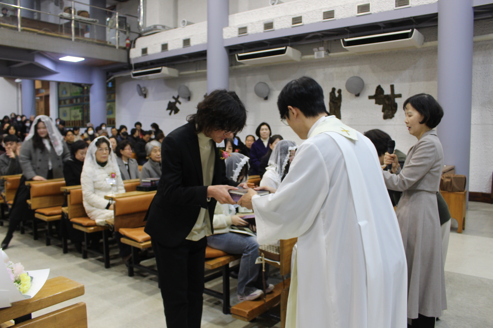 251225 세례식 (75).JPG
