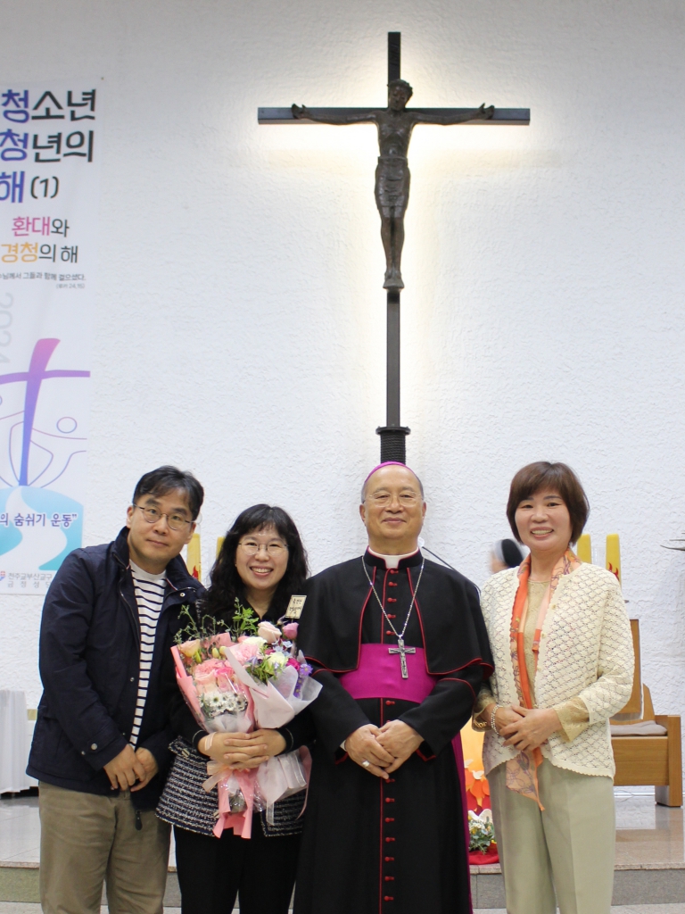 2410274 견진성사 개인사진 (30)[1].JPG