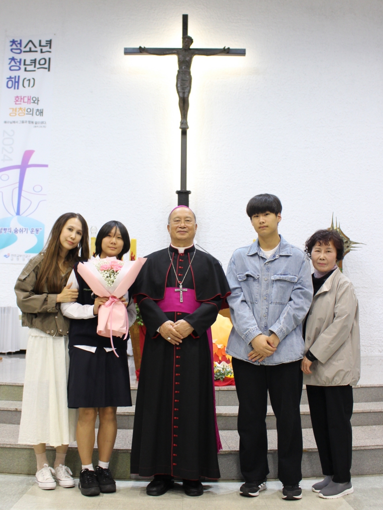 2410274 견진성사 개인사진 (33)[1].JPG