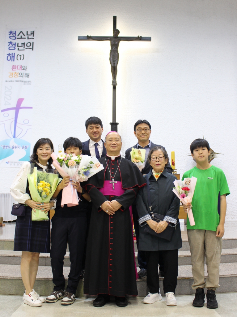 2410274 견진성사 개인사진 (34)[1].JPG