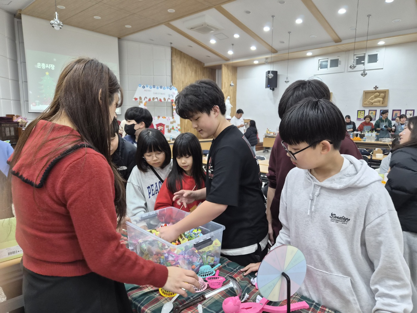 251220 성탄제_은총시장 (21).jpg