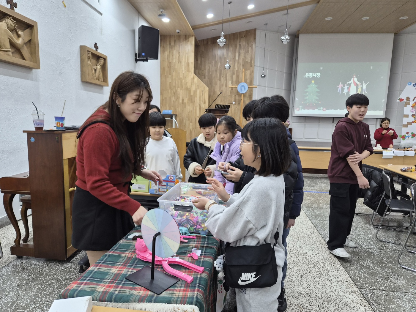 251220 성탄제_은총시장 (27).jpg