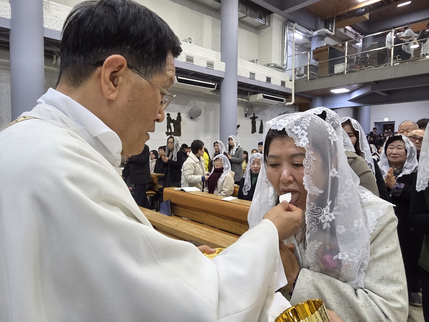 251225 성탄대축일 낮미사_첫영성체 (30).jpg