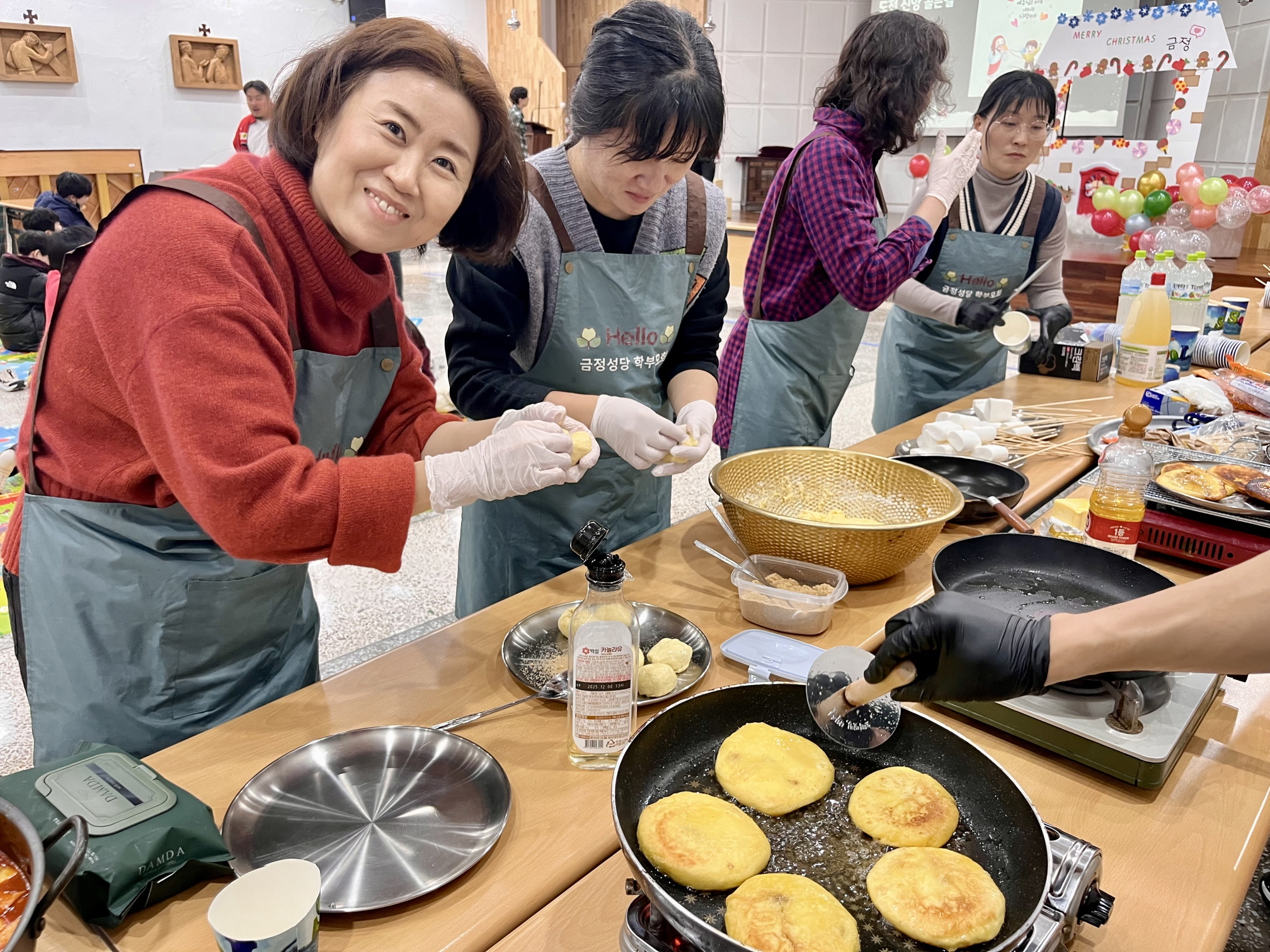 251220 성탄제_학부모회 간식준비 (8).jpg